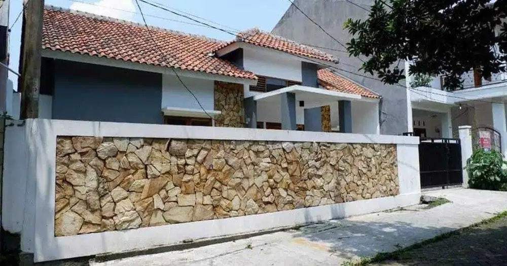 Dijual Cepat Rumah Di Indraprasta Bogor, 1 Lantai, Strategis, Halaman