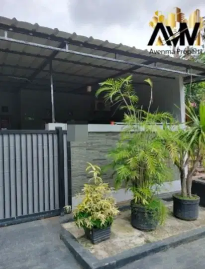 Dijual Cepat Rumah Renovasi Lokasi Strategis di Taman kebalen Bekasi