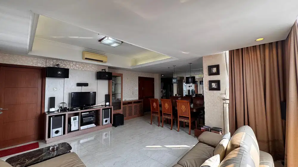 Disewakan Unit Apartemen Royal Mediterania Garden (3BR), Best View