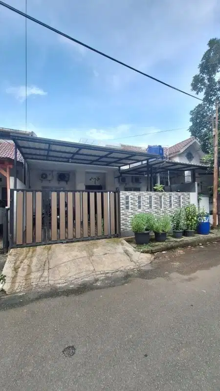 Rumah siap huni di Regency Melati Mas Serpong Tangsel