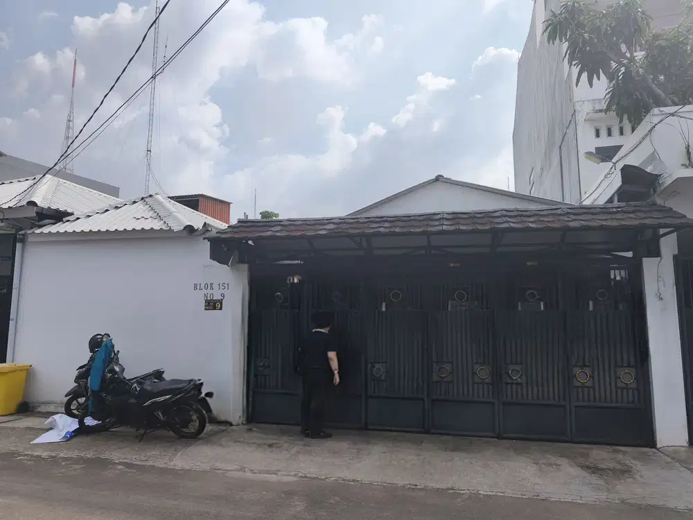Di jual Rumah 1 Lantai siap huni di meruya selatan