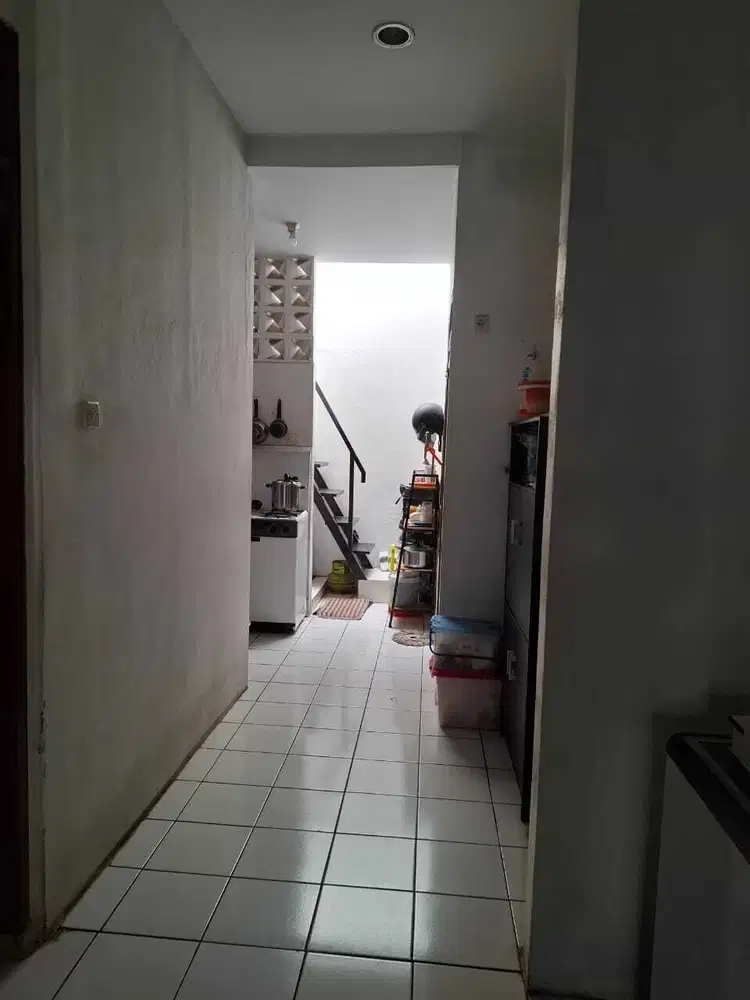 Dijual Rumah Bagus Nyaman di Taman Holis Indah