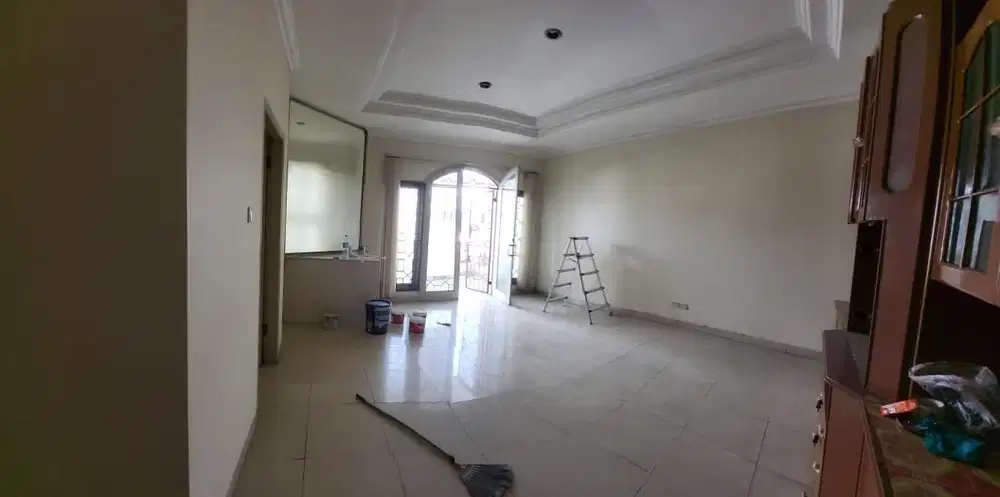 DI JUAL, RUMAH BARU di RENOV Di Lippo Karawaci (Jl. Bangka). Tangerang