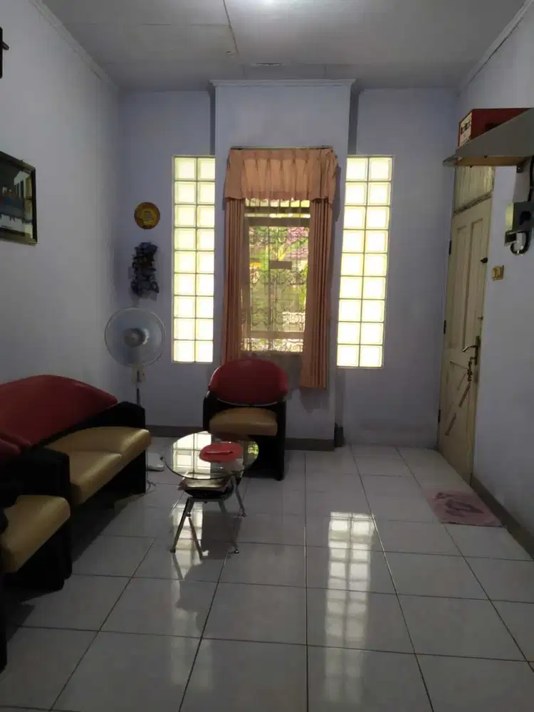 Dijual Cepat Rumah Depan taman di Citra 1 Ext Kalideres