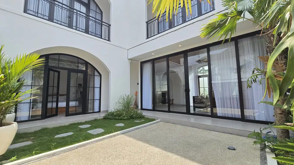 Bright White Minimalist Style Villa Padonan