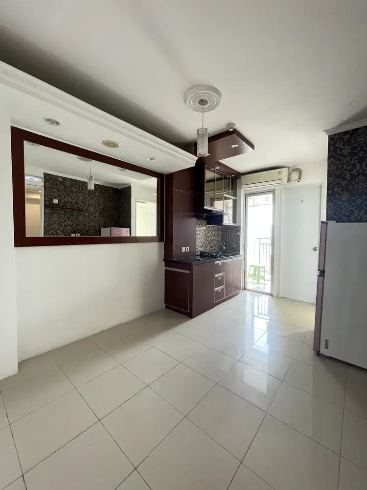 SEMI FURNISH 2BR DAHLIA APARTEMEN BASSURA CITY