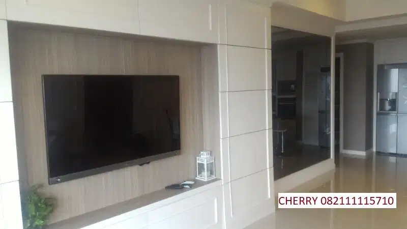 DISEWA Royal Tower lantai 20 Full Furnished MEWAH (3 kamar) St Moritz Puri indah