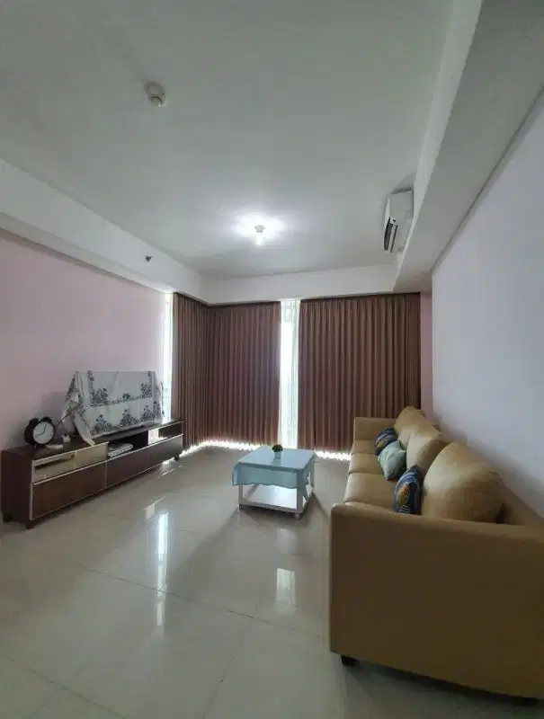 DISEWA Royal Tower lantai 18 TERMURAH (2 kamar) St Moritz Puri