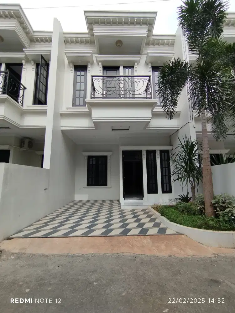 Rumah American Modern Classic Dalam Clustee Jagakarsa Jakarta Selatan