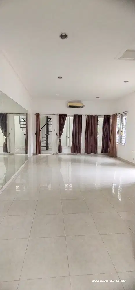 Dijual murah posisi hoek PHG Garnet Gading Serpong