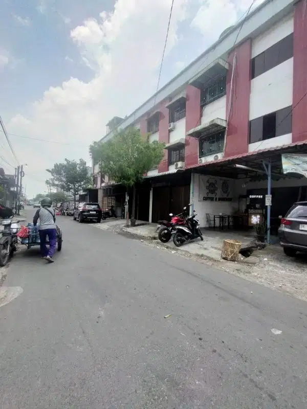 Ruko Jalan Merdeka Krakatau Dijual