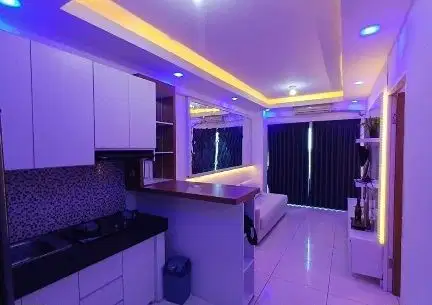 Disewan 2BR furnish BARU apartemen puncak bukit golf surabaya.