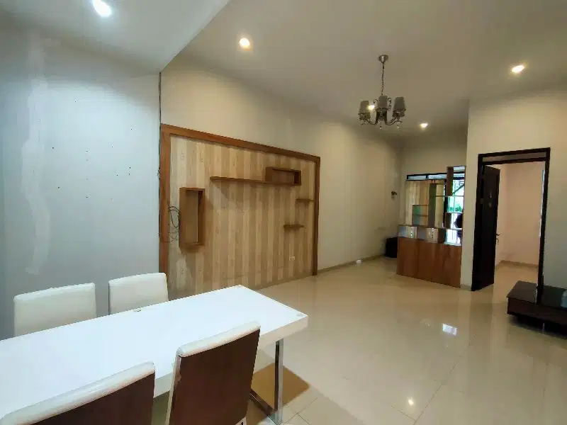 JUAL RUMAH CANTIK BATUNUNGGAL