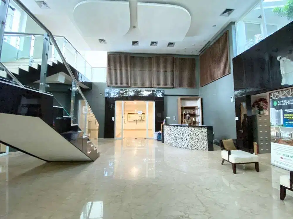 Jual murah Apartemen royale springhill 3 kamar tower lotus 192 meter