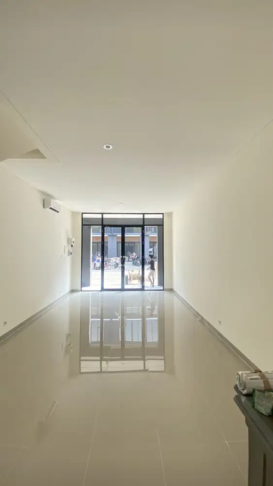 Disewakan Ruko 3 lantai samping Papaya gading Serpong