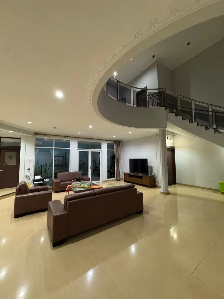 Dijual Rumah Pinisi PIK Ukuran 16x24 2 Lantai Hadap Utara