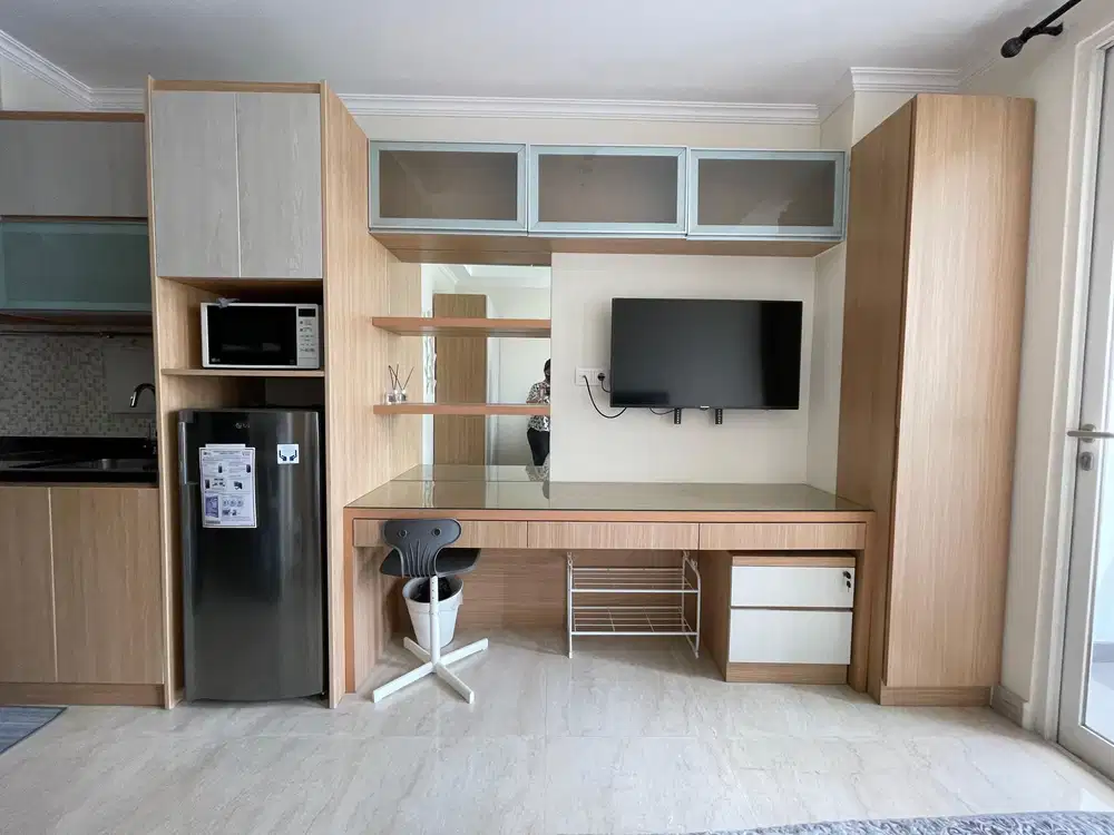 DISEWAKAN APARTEMEN MENTENG PARK