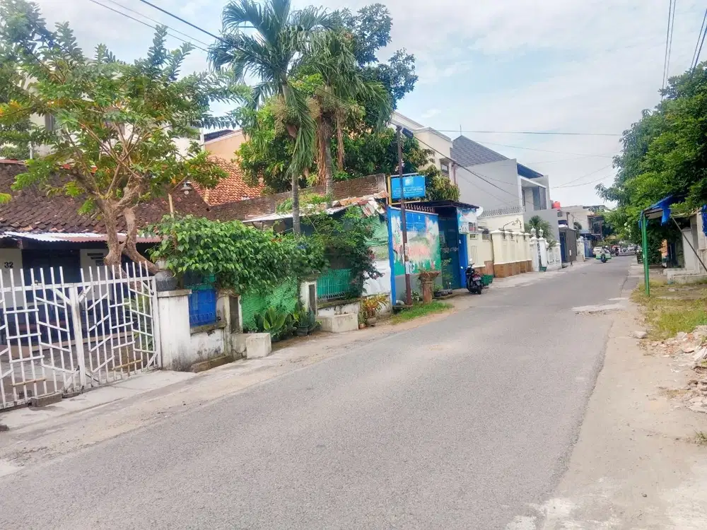 Tanah Komersil dekat Lotte Grossir Tipes Setengah Solo