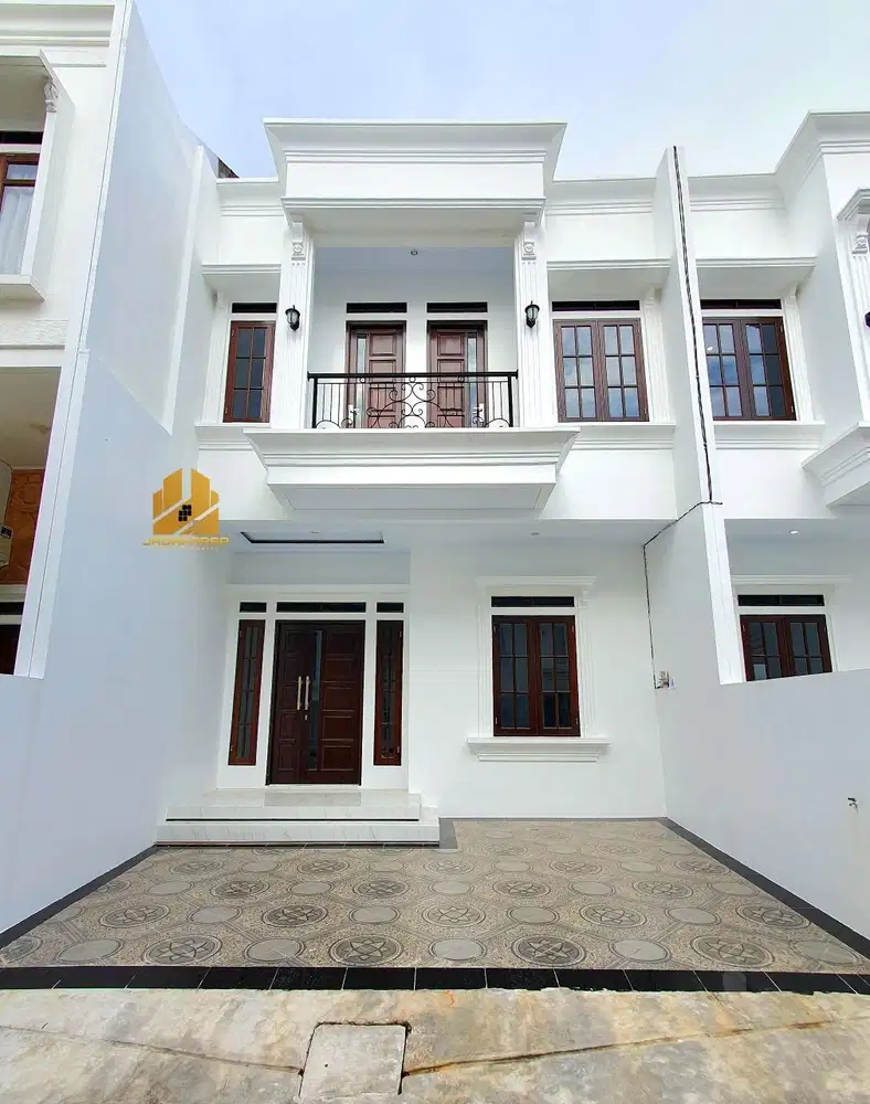 TRJAP37 Rumah Siap Huni 2 Lt Kontemporer di Jalan Margasatwa, Jakarta