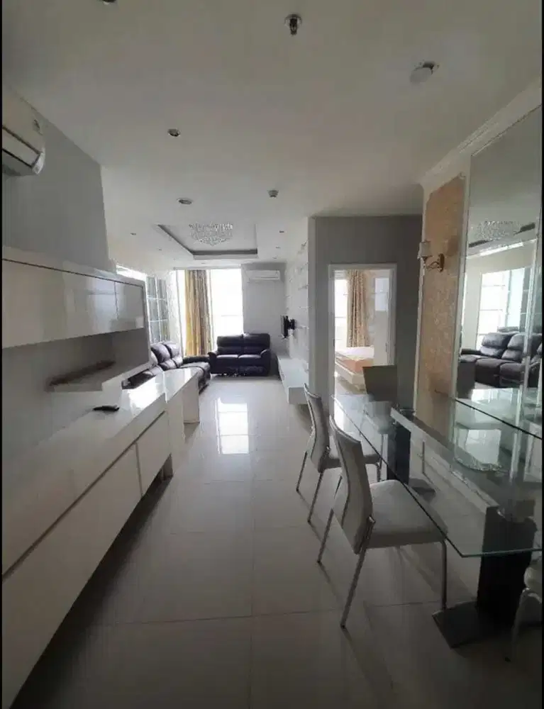 Apartemen Belleza Jaksel 2 BR Full Furnished, View City