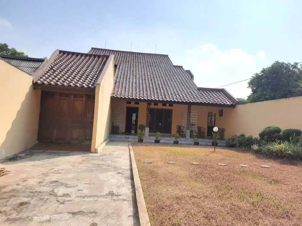 Rumah dgn Halaman Luas Depan RS HGA Sukmajaya Depok