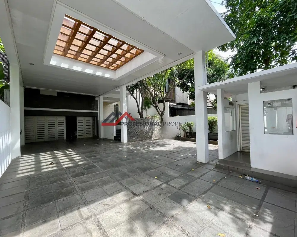 Rumah Design Minimalis Tropis Dekat MRT Fatmawati