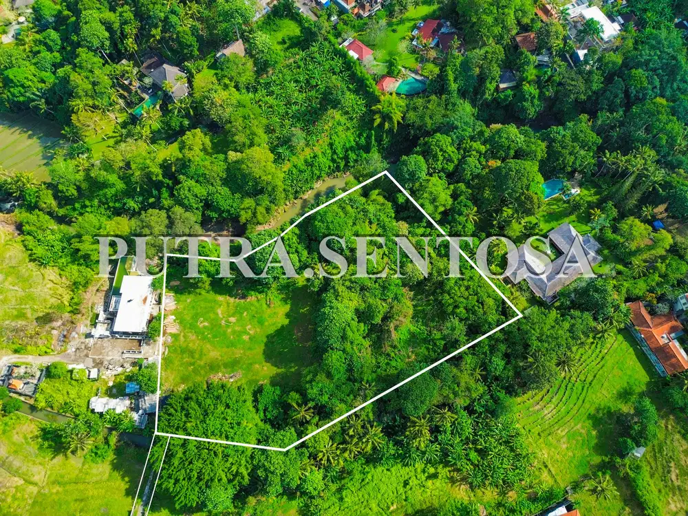 TANAH MUNGGU CEPAKA TUMBAK BAYUH LOS SUNGAI