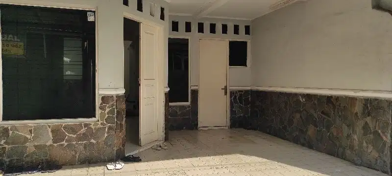 Dijual Segera Rumah 1,5 tingkat di Tebet Barat, Jakarta Selatan