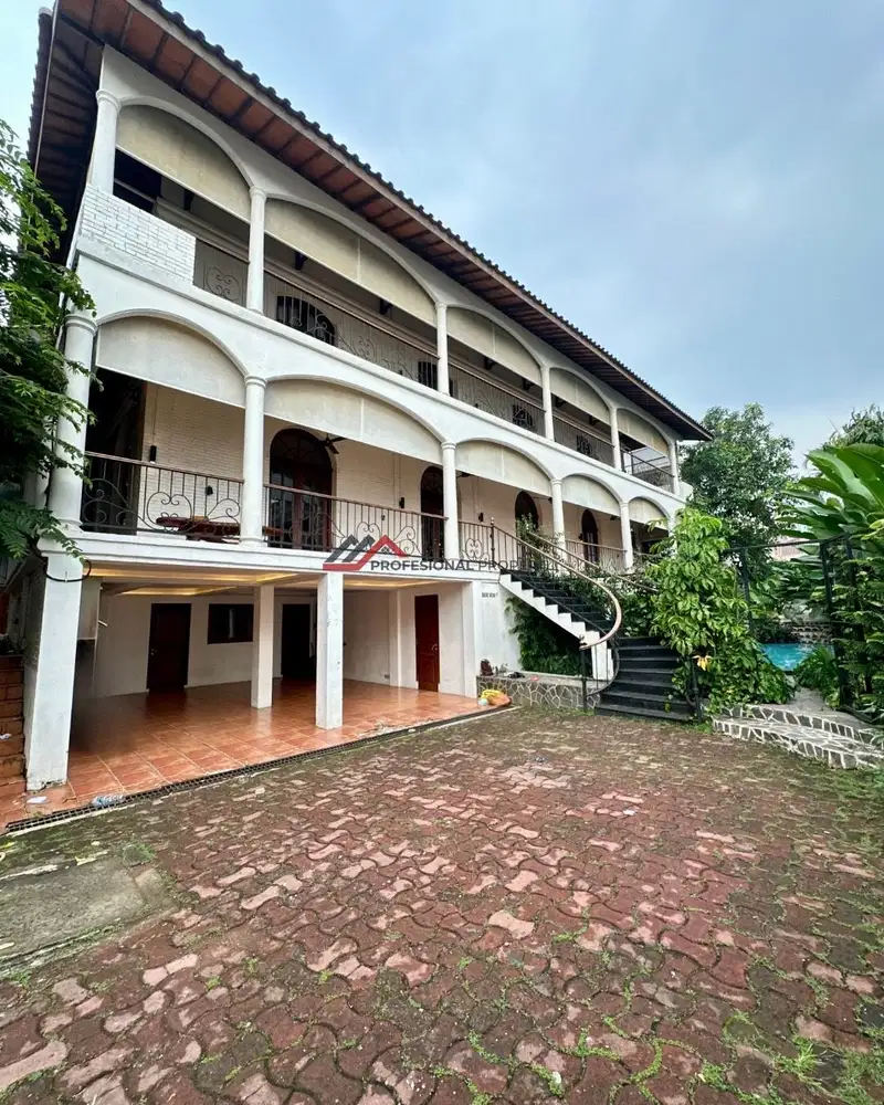 Rumah Bagus Siap Huni Lingkungan Tenang di Cilandak