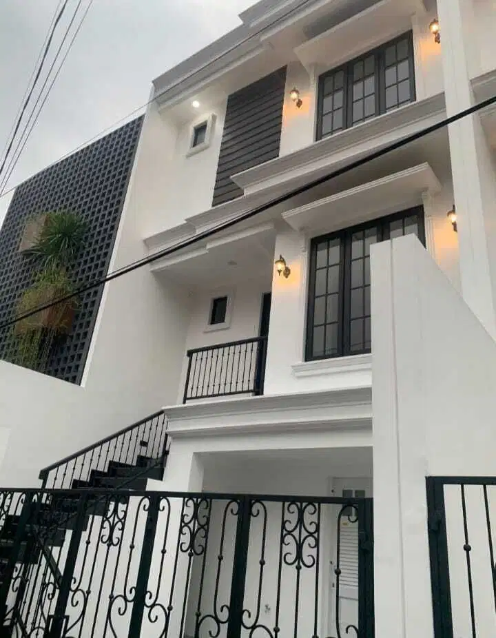 ND131 Rumah Mewah Eropa 3 Lantai Tebet Jakarta Selatan