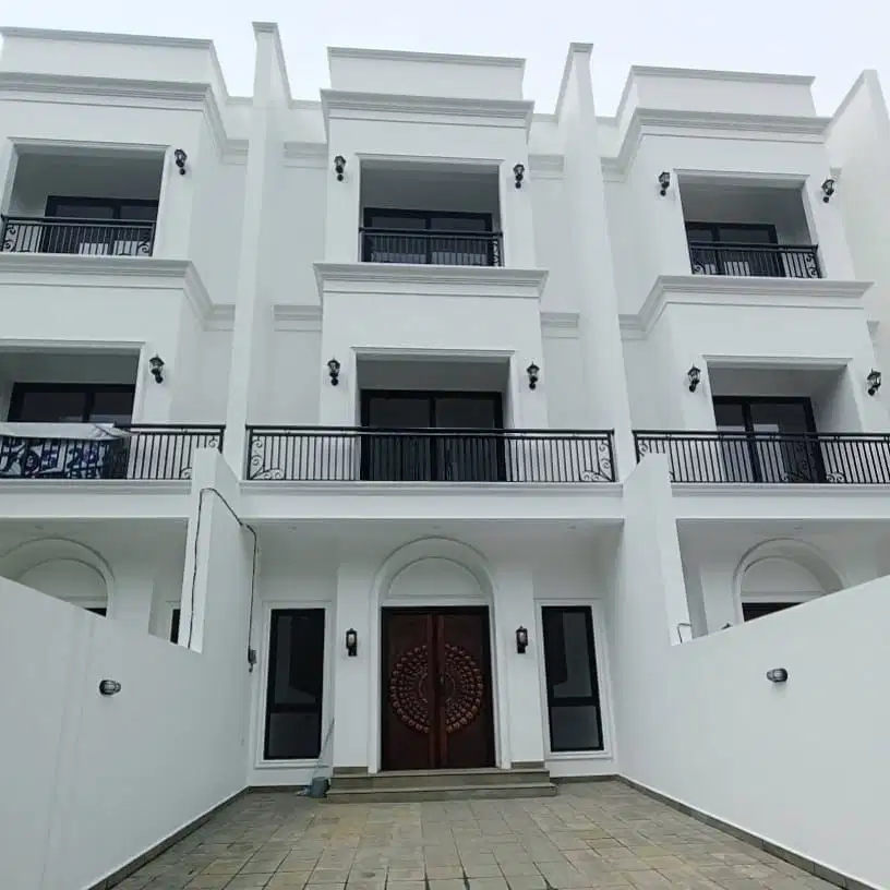 Dijual Rumah mewah 3 lt di Pulomas Jakarta Timur