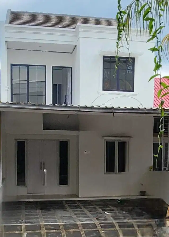 Dibawah pasaran! Dijual rumah baru renov siap huni di perum The Address Cibubur