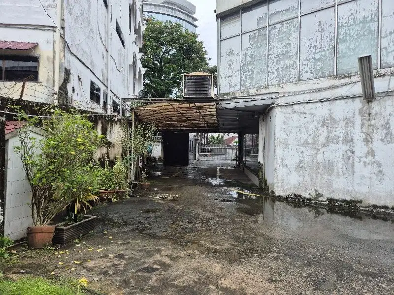 Jual gedung komersil jalan Kapten Patimura, S Parman, sangat strategis