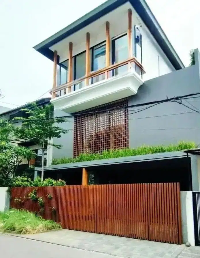Dijual Rumah Mewah 3 Lantai di Pondok Indah Jakarta Selatan