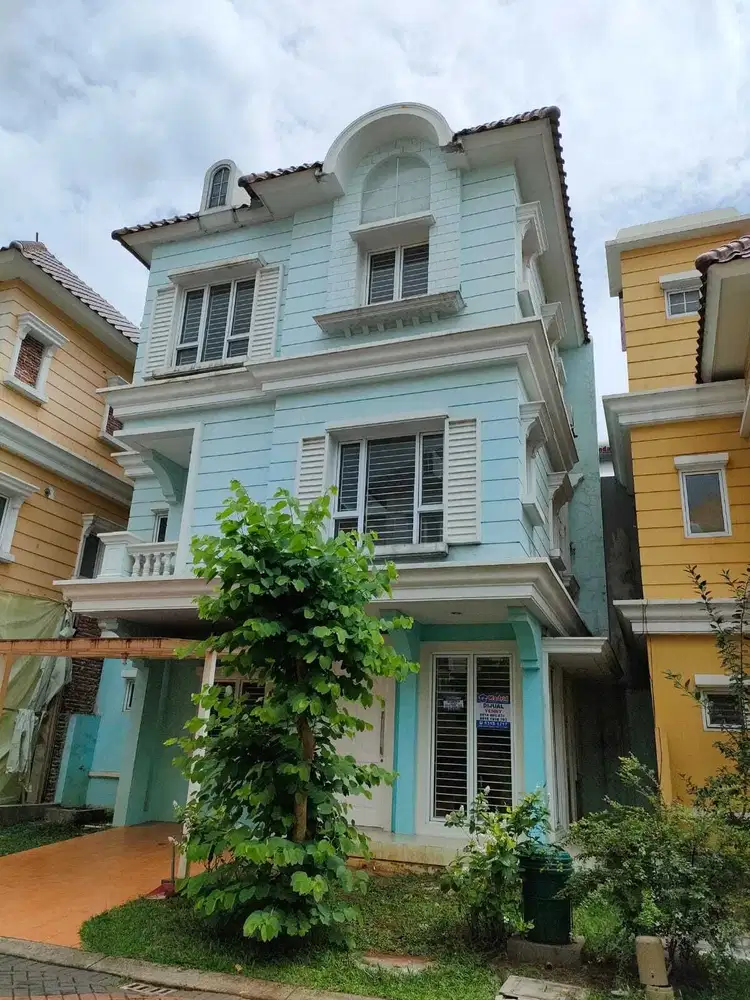 DIJUAL RUMAH 3 LANTAI MONTANA VILLAGE DI GADING SERPONG