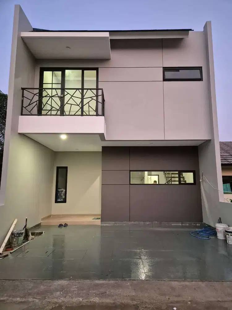 Rumah Dijual Jatikramat Jatibening Jatiasih,Rumah 2 Lantai Siap Huni, Dekat Stasiun LRT Cikunir dan Pintu Toll