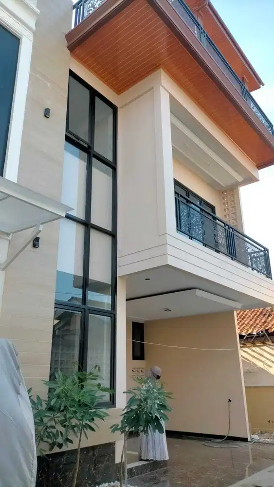 Jual cepat  rumah bangunan moderen Cipinang Jakarta Timur