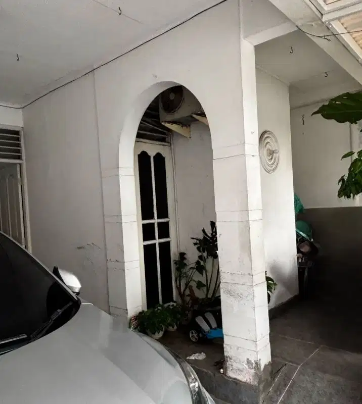 Dijual Rumah di Vila Dago Tol Ciputat