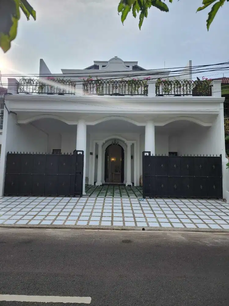 Dijual Rumah Brandnew Classic Siap Huni di Pondok Indah