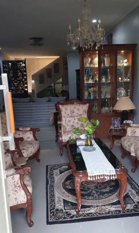 Dijual Rumah Bagus Siap Huni di Villa Delima Lebak Bulus