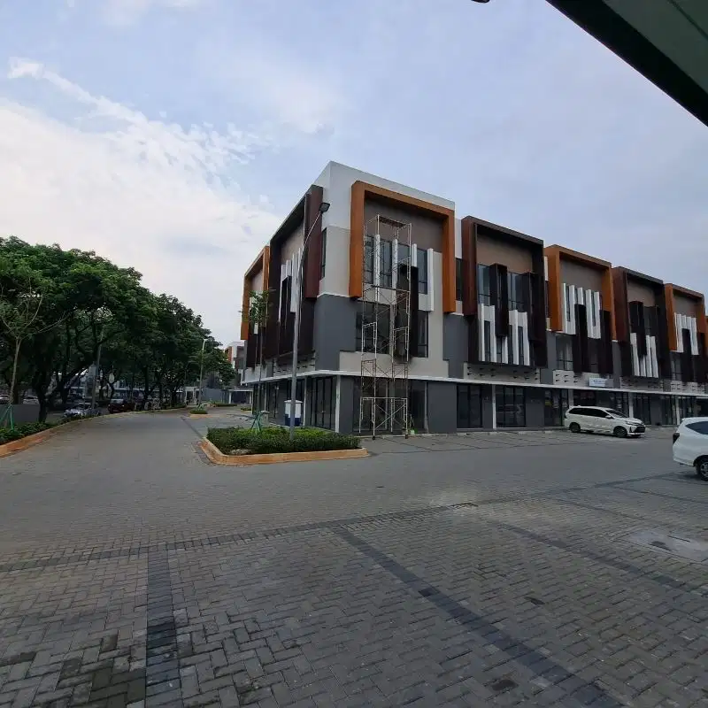 DISEWAKAN BRAND NEW RUKO CAMPTON KAWASAN BSD