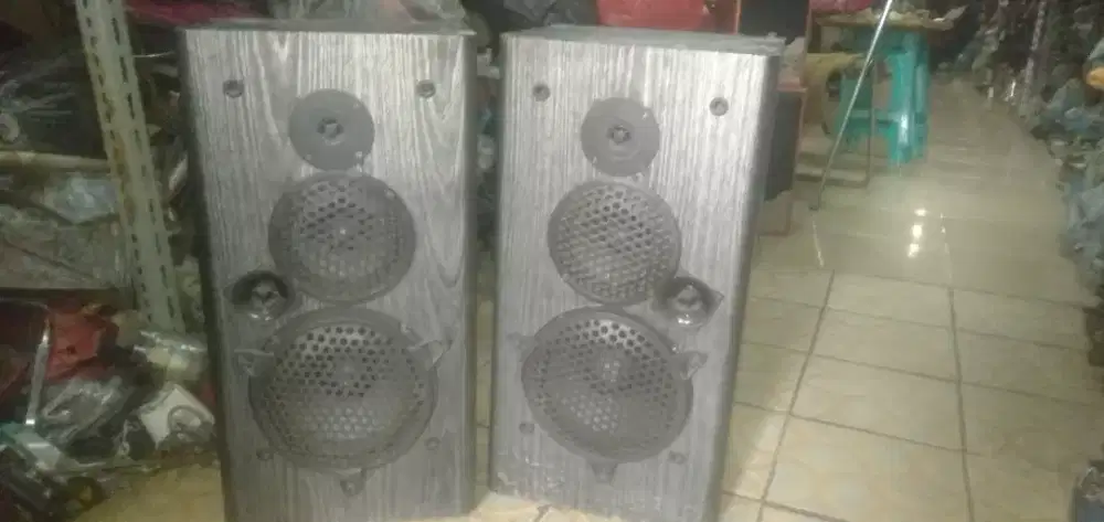 Se psg speaker pasif berkualitas UK 8 kond normal hrg murah sj cptdot
