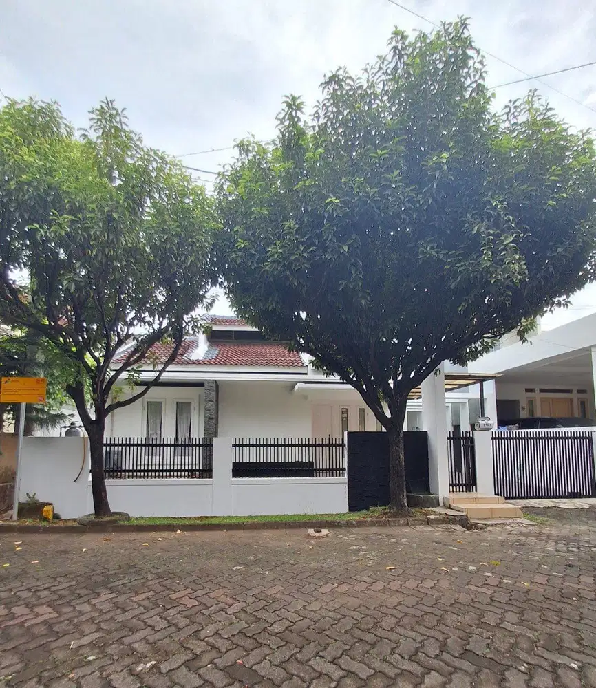 Dijual Rumah Luas Siap Huni di Kemang Pratama Bekasi