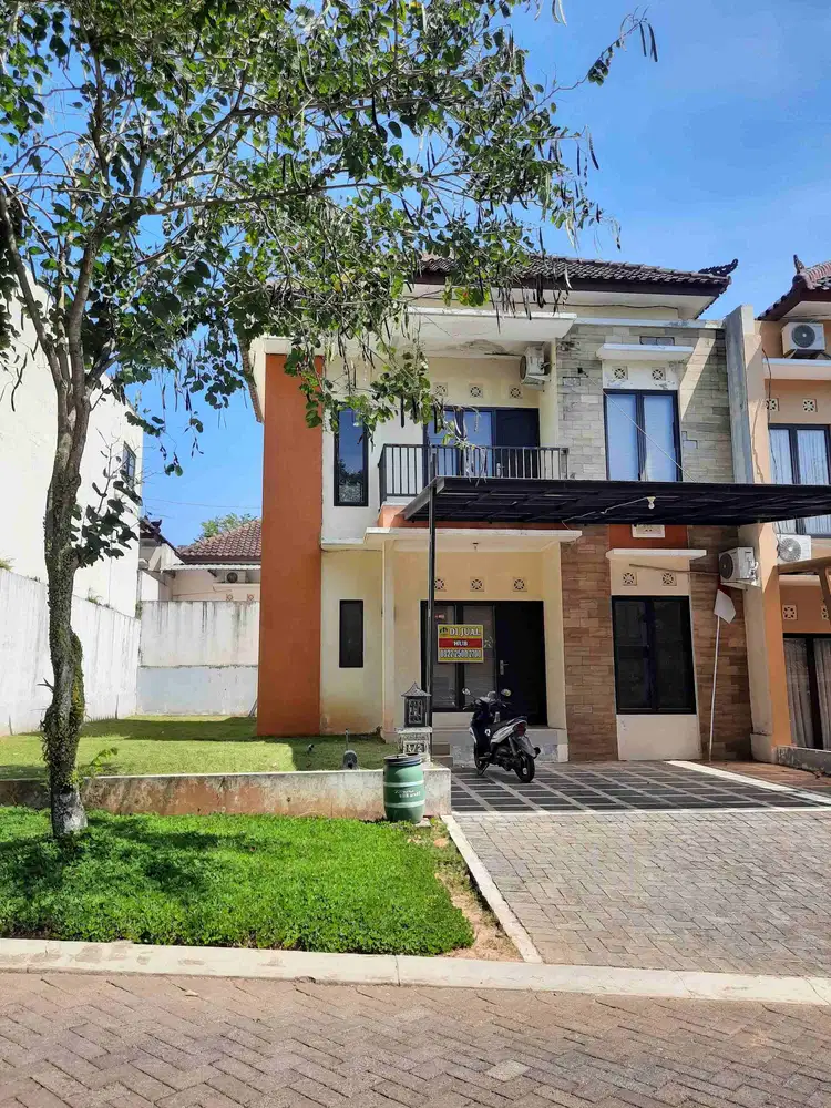 Rumah 4 kamar di Jalan Boulevard blok A/2, Teras Bali, Semarang
