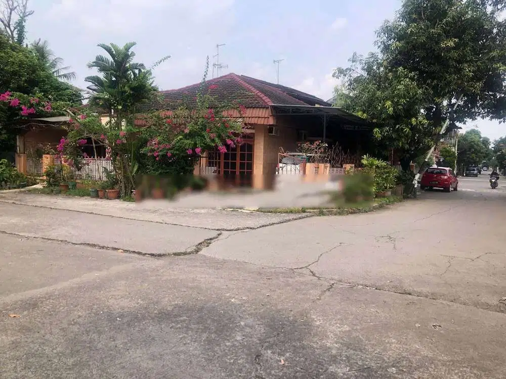 Rumah Luas dan Hoek di Jatibening Bekasi