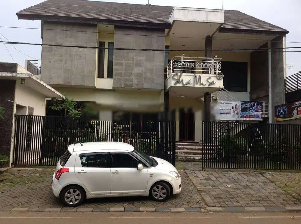 Rumah / Klinik di Jakarta Timur