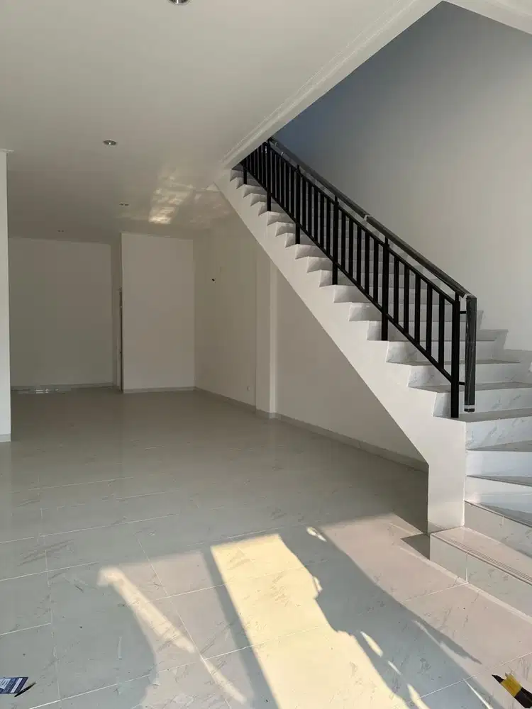 Disewakan Ruko Ebony di pantai indah kapuk (PIK)