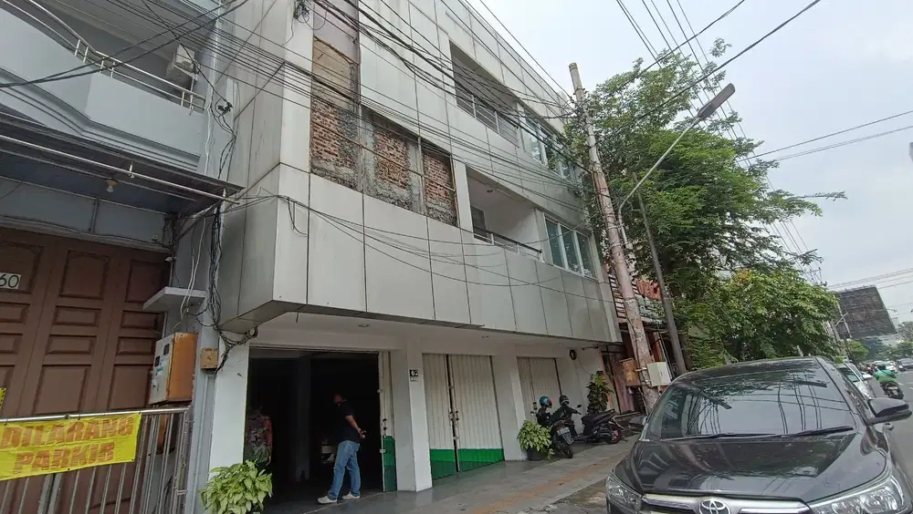 Ruko 3 lantai di Jalan Gajahmada No. 62, Semarang