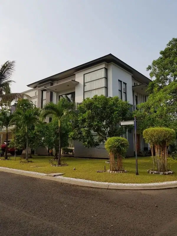 Rumah Mewah Bagus Siap Huni di Alam Sutera