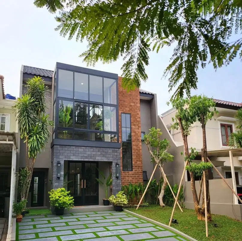 Jual Cepat Rumah Mewah Dalam Cluster Versailes Bsd City
